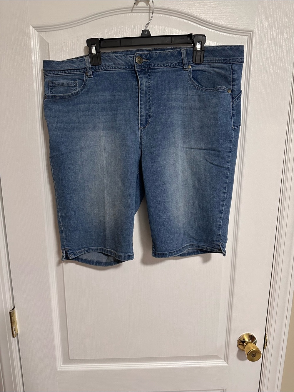 d.jeans Light Wash Denim Shorts Stretch Mid Rise Size 20W